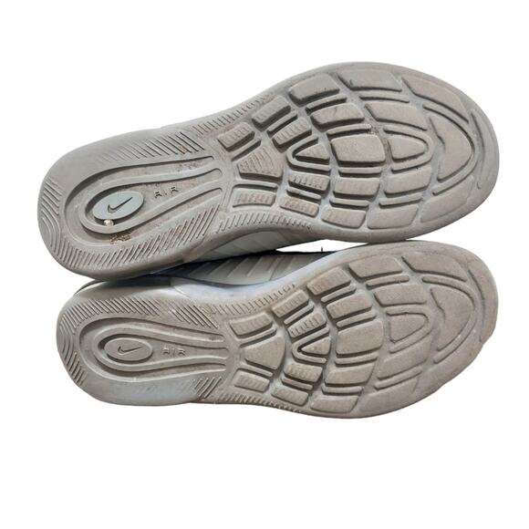 Nike Air Max Axis Running Sneakers Youth 6 / Women's 7.5 - Picture 8 of 9